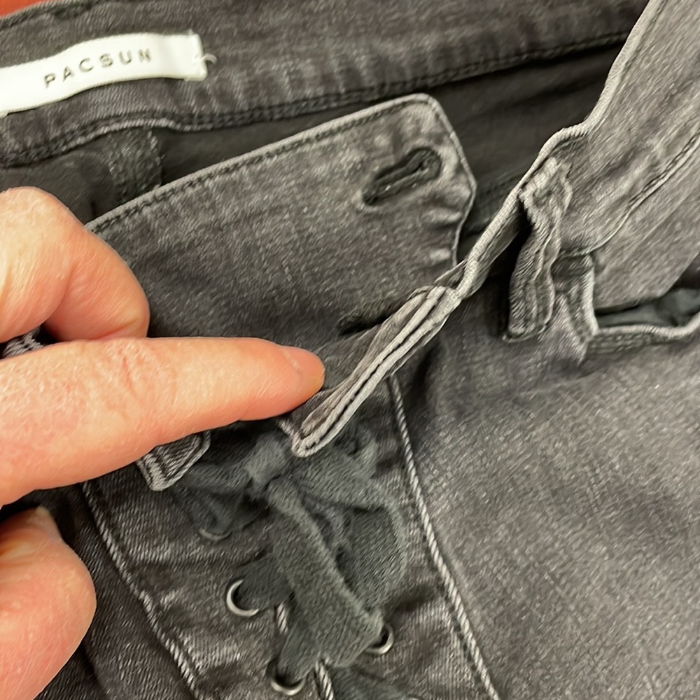 Jeans - Picture 5 of 5